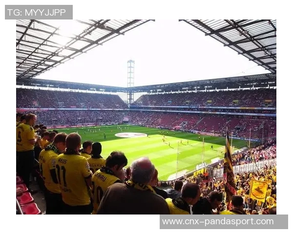 多特蒙德与马拉加的激烈对决揭示足球战术与团队协作的魅力